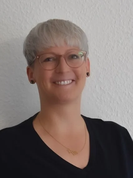 Mareike Famulla, Anmeldung und Praxismanagement